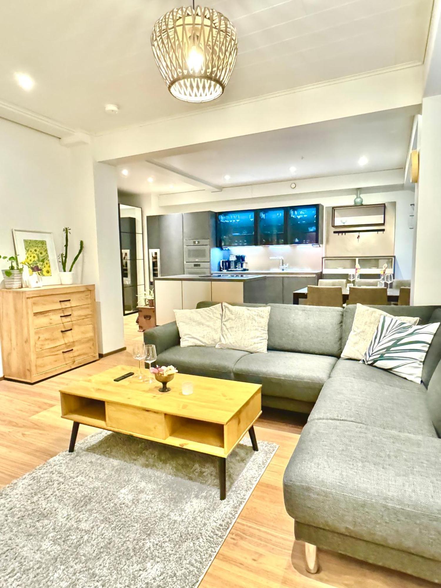 Turku Central Luxury Modern Cozy Flat 69M2 Apartment Ngoại thất bức ảnh